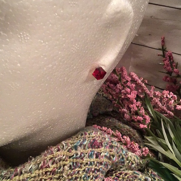 🐈 $6.00 Special Cube Earrings - Picture 6 of 7